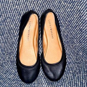 Like new Lucky brand flats